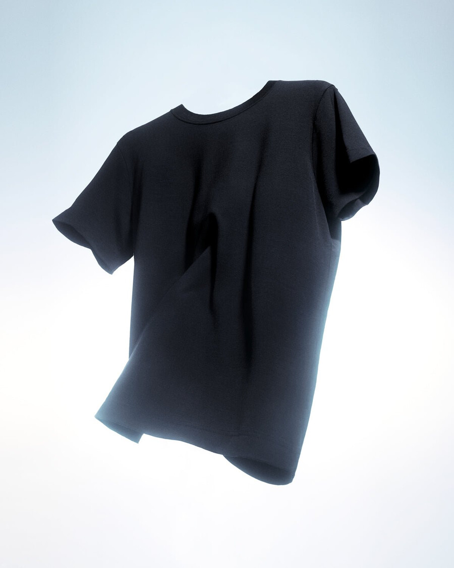 t-shirt homme en laine mérinos mélangée noire achetez maintenant — cdlp