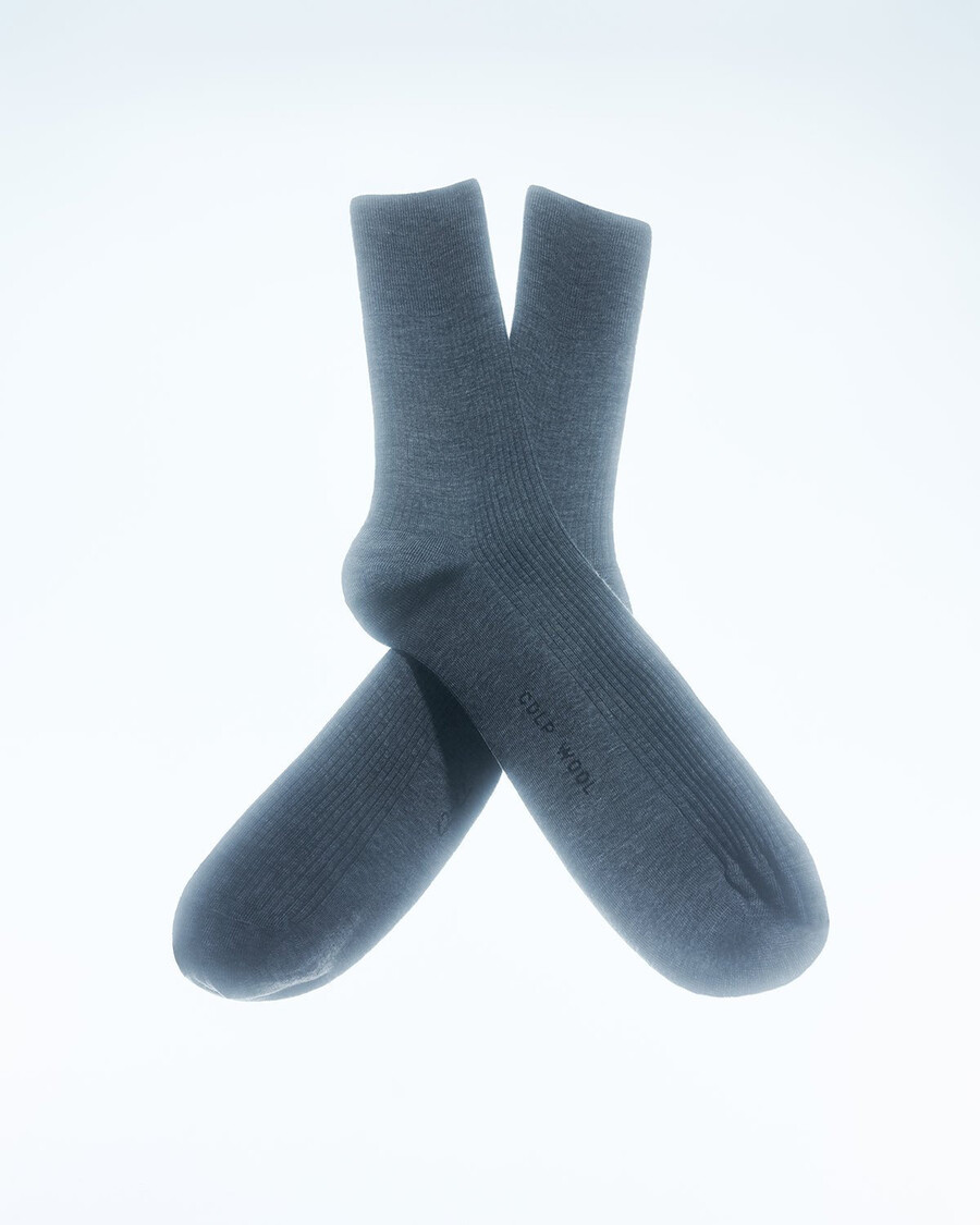 chaussettes mi-longues en laine côtelée pour homme coloris gris chiné achetez maintenant — cdlp