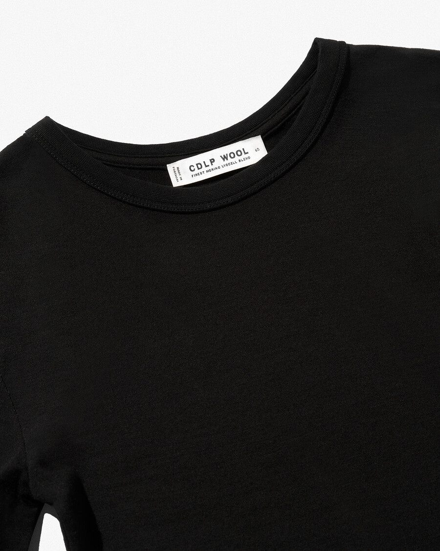 t-shirt femme en laine mérinos mélangée noire achetez maintenant — cdlp