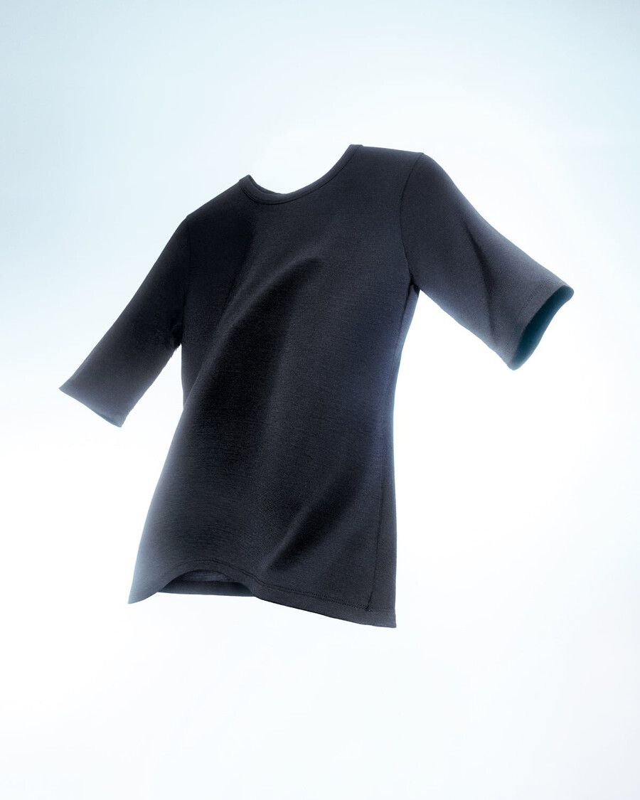 t-shirt femme en laine mérinos mélangée noire achetez maintenant — cdlp